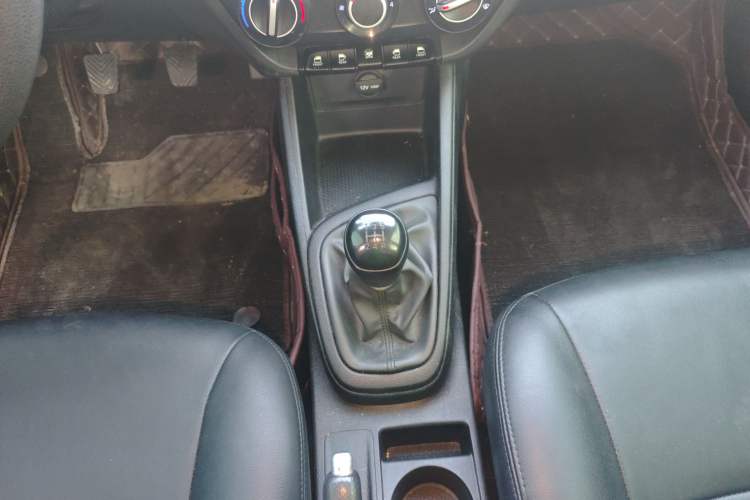 Used Hyundai Verna 2017 1.4L Manual Refreshed Version China V Standard
