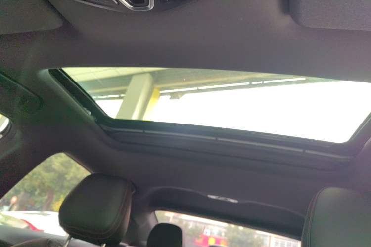 Used GAC Trumpchi EMPOW 2023 270T DCT J16 Version
