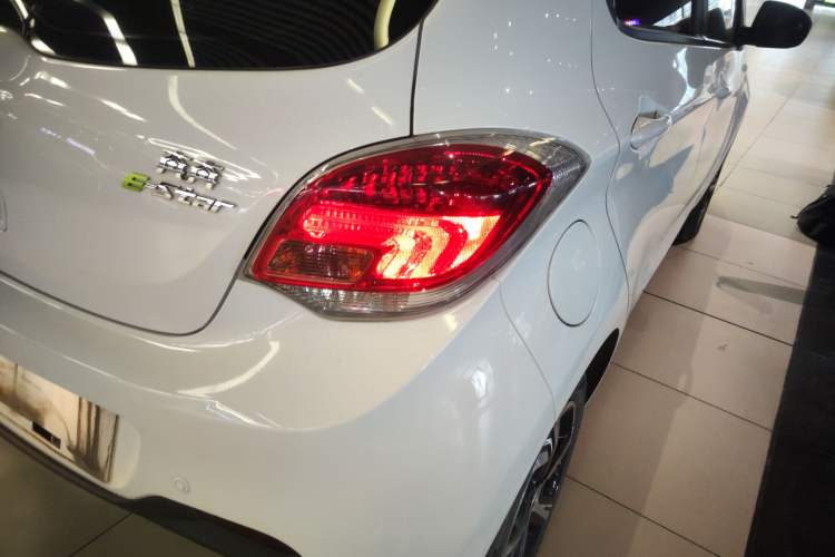 Used Oshan Benni E-Star 2022 Qingxin Edition Colorful Model Lithium Iron Phosphate