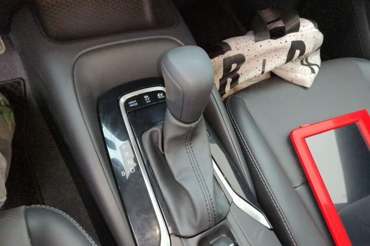 Used Toyota Corolla 2024 1.8L Smart Electric Hybrid Dual-Engine Elite Edition