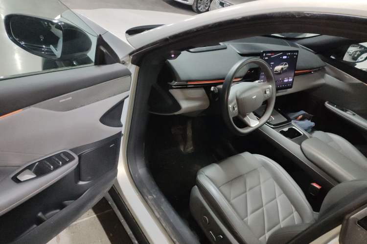 Used  S05 2024 510 Ultra Pure Electric Version
