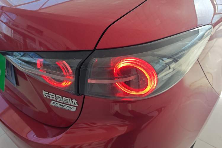 Used Mazda Mazda 3 Axela 2017 Sedan 1.5L Automatic Comfort Model Emission Standard China V
