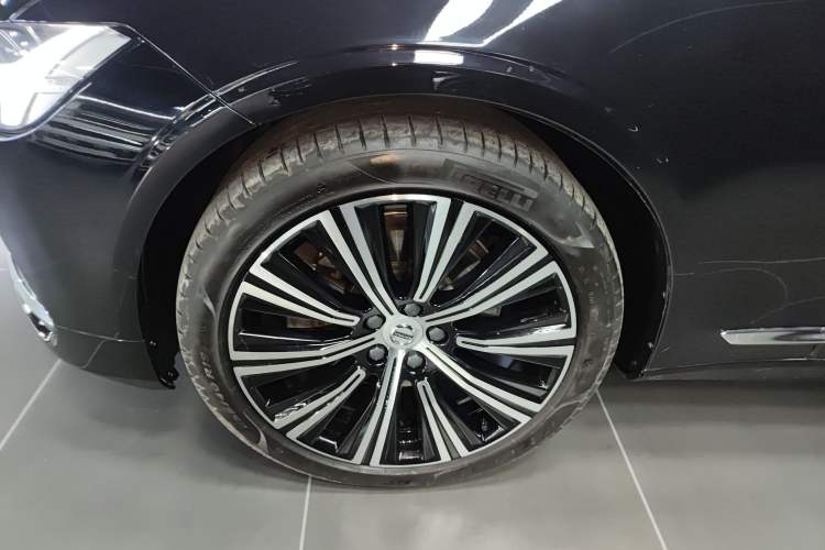Used Volvo S90 2022 B5 Zhiyuan Luxury Edition
