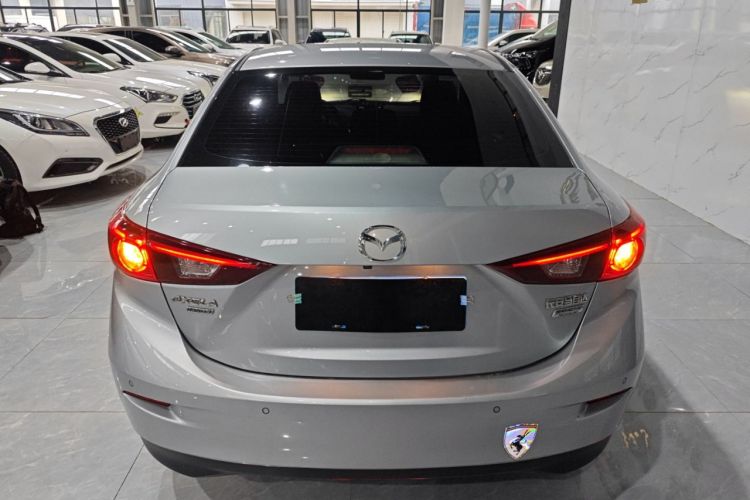 Used Mazda Mazda 3 Axela 2017 Sedan 1.5L Automatic Luxury Model Emission Standard China V
