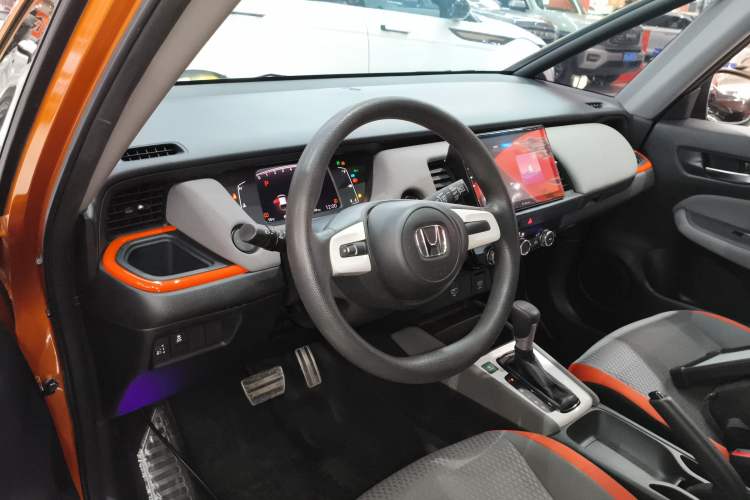 Used Honda LIFE 2021 1.5L CVT SPORT Heartbeat Edition
