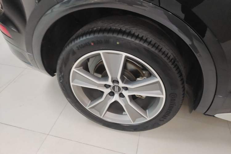 Used Audi Q5L 2023 40T Luxury Elegant Model
