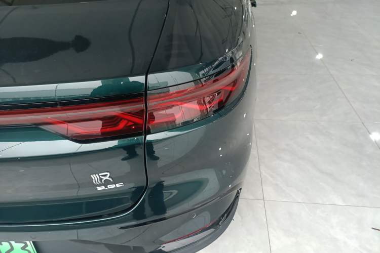 Used BYD Han 2022 EV 610 km All-Wheel-Drive Qianshan Cui Limited Edition
