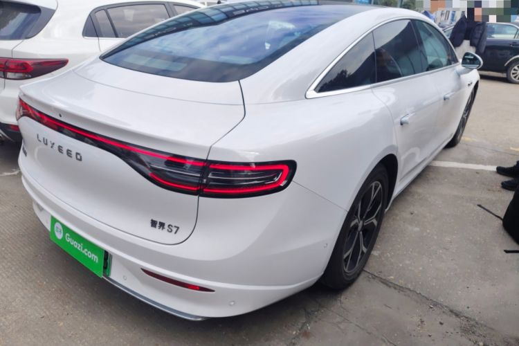 Used Hima Luxeed S7 2025 855 km Max