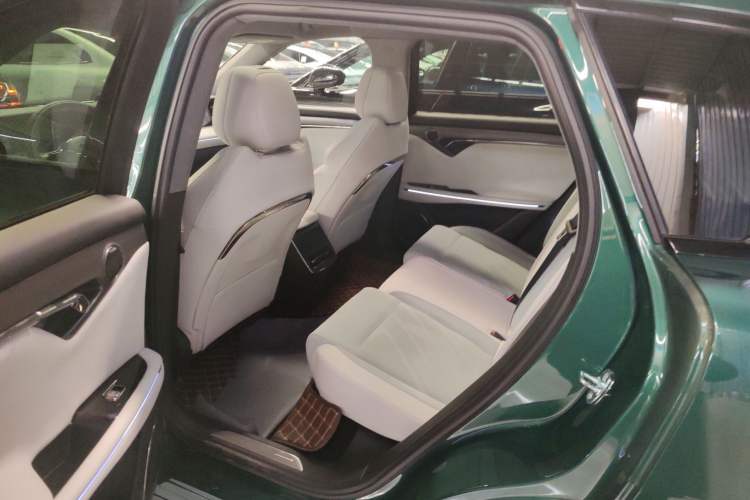 Used VOYAH FREE 2025 318 318 km Rear-Drive Touring Edition