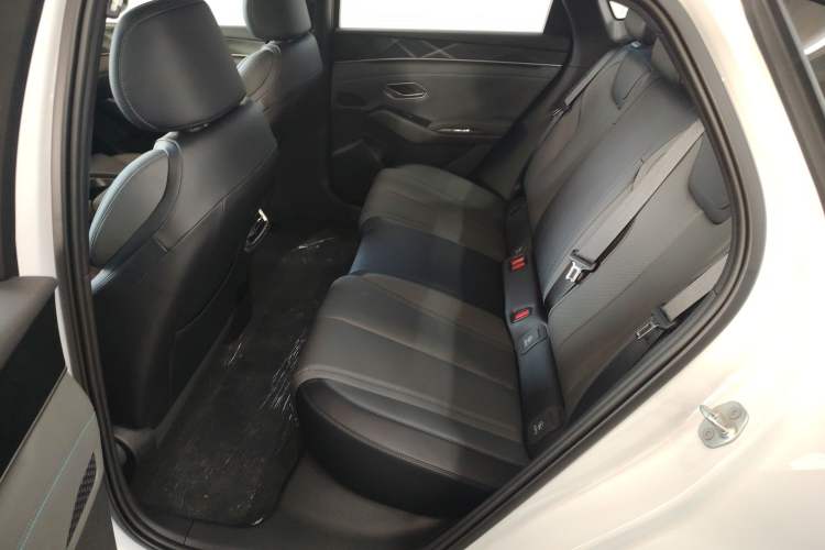 Used BYD Qin L 2025 DM-i Smart Drive 80KM Leading Model
