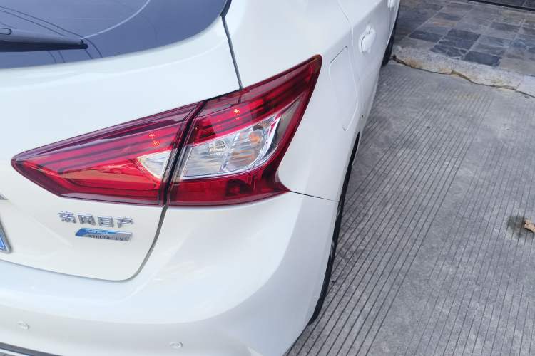 Used Nissan Tiida 2020 1.6L CVT Smart Drive Edition
