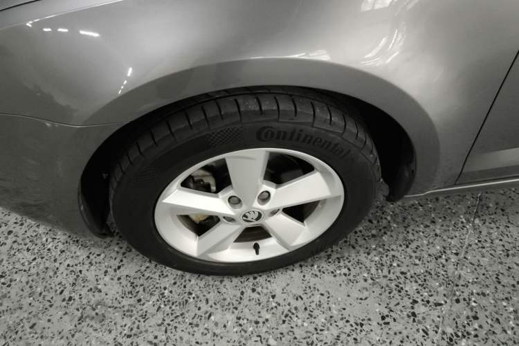 Used Skoda Octavia 2015 1.6L Automatic Yijun Edition
