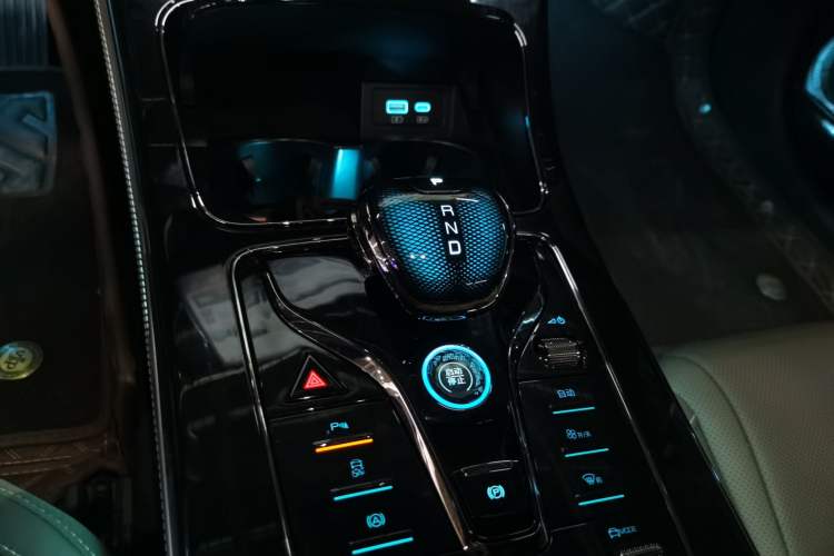 Used BYD Han 2024 DM-i Glory Edition 121KM Elite Model
