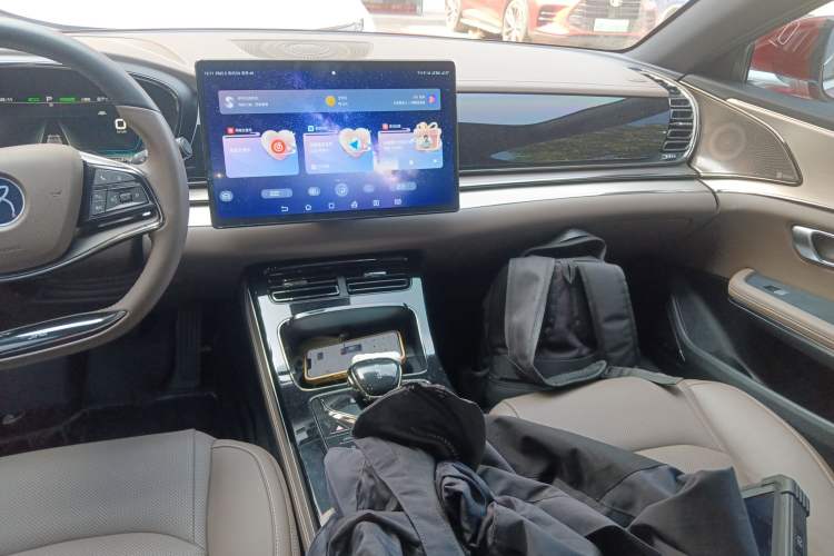 Used BYD Han 2020 EV Long-Range Luxury Model
