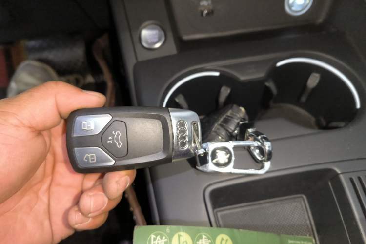 Used Audi A4L 2022 40 TFSI Fashion Dynamic Model
