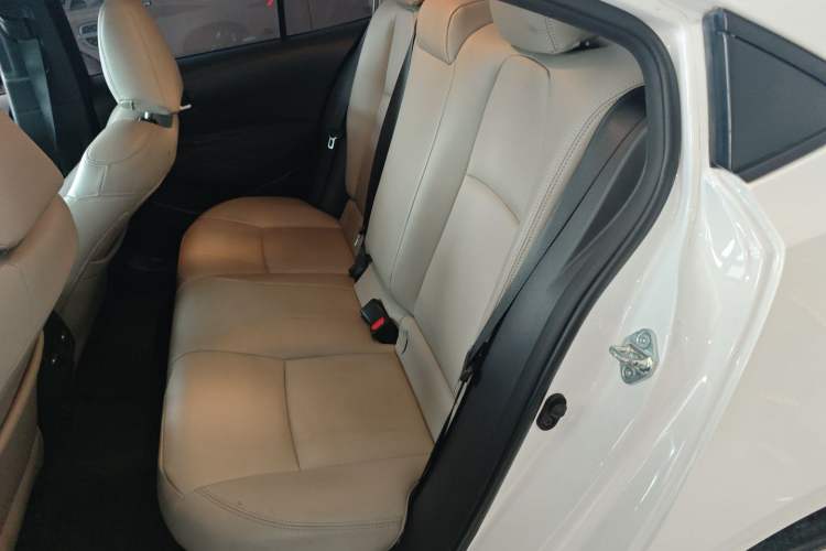 Used Toyota Corolla 2021 Dual-Motor 1.8L E-CVT Elite Edition
