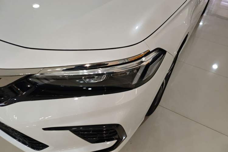 Used Honda Civic 2023 240TURBO CVT Dynamic · Center Stage Special Edition