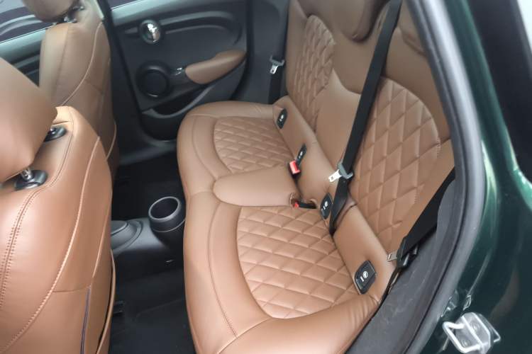 Used  MINI 2016 1.5T COOPER Five-Door Edition
