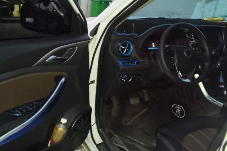 Used BYD Song 2018 1.5TID Automatic Smart Connect Prestige Model
