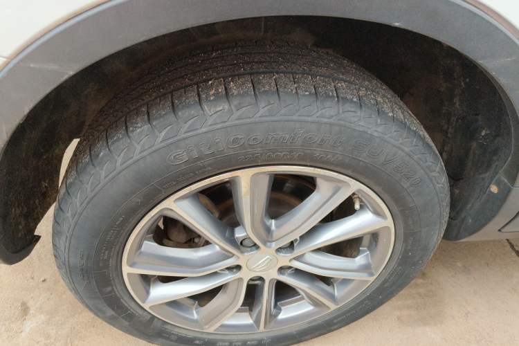 Used Geely Auto Emgrand X7 Sport 2018 1.8TD Automatic Two-Wheel Drive Smart Connect 4G Internet Edition
