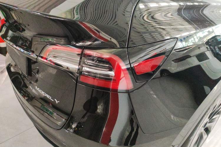 Used Tesla Model Y 2023 Rear-Wheel-Drive Version