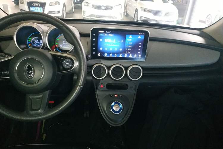 Used ORA Black Cat 2021 301 km Basic Version