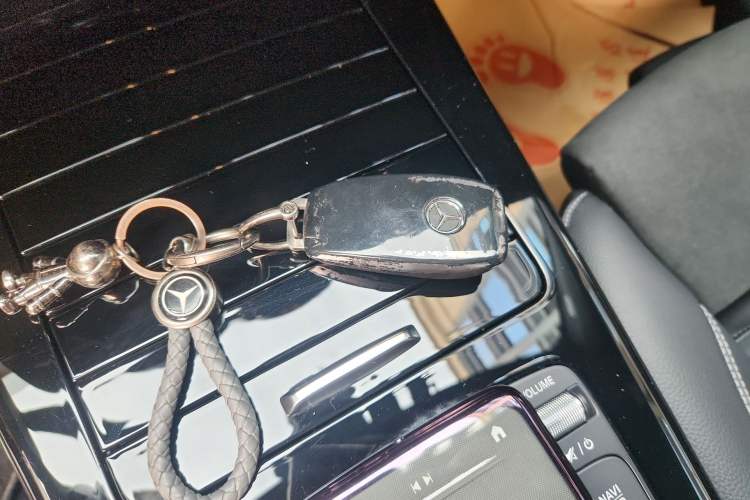 Used Mercedes-Benz A-Class 2022 Revised Version A 200 L Sport Sedan Fashionable Style
