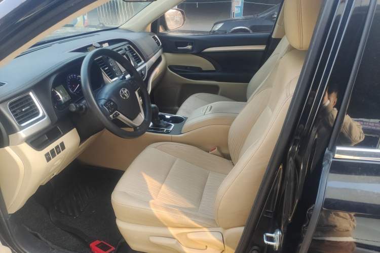 Used Toyota Highlander 2017 2.0T Two-Wheel Drive Elite Edition 5 Seats
