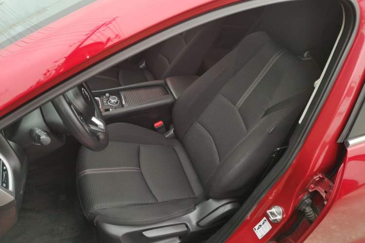 Used Mazda Mazda 3 Axela 2017 Sedan 1.5L Automatic Luxury Model Emission Standard China V
