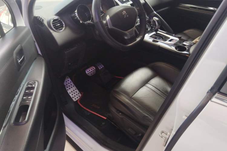 Used Peugeot 3008 2015 2.0L Automatic Trend Edition
