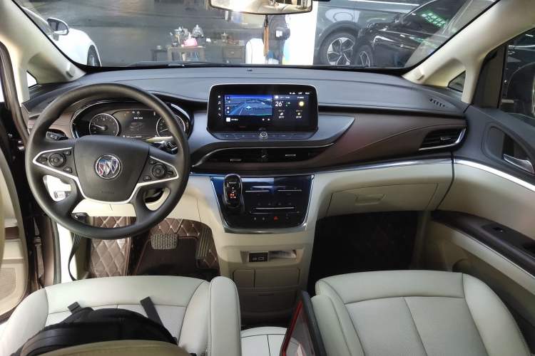 Used Buick GL8 2023 Land Executive Class Smart Enjoyment Model
