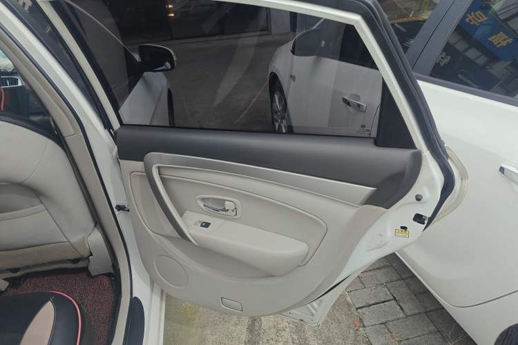 Used Dongfeng Aeolus A60 2016 1.5L Automatic Luxury Version