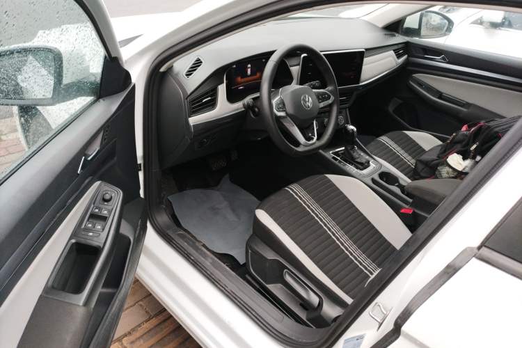 Used Volkswagen Bora 2023 200TSI DSG Comfort Edition
