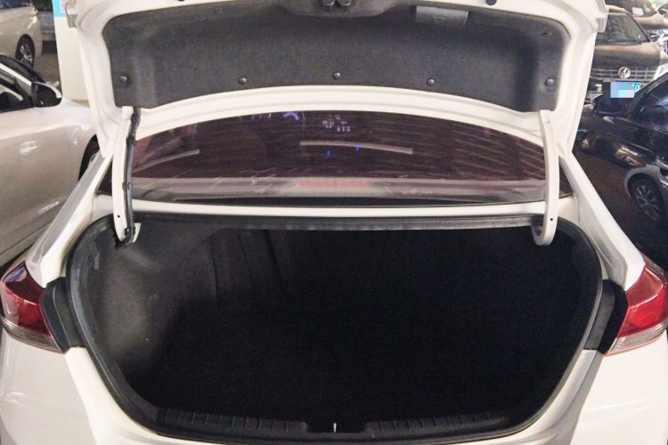 Used Hyundai Elantra 2016 1.4T Dual-Clutch Xuan Dong · Dynamic Version
