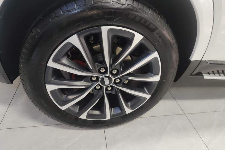 Used Cadillac XT5 2025 2.0T Prestige Version