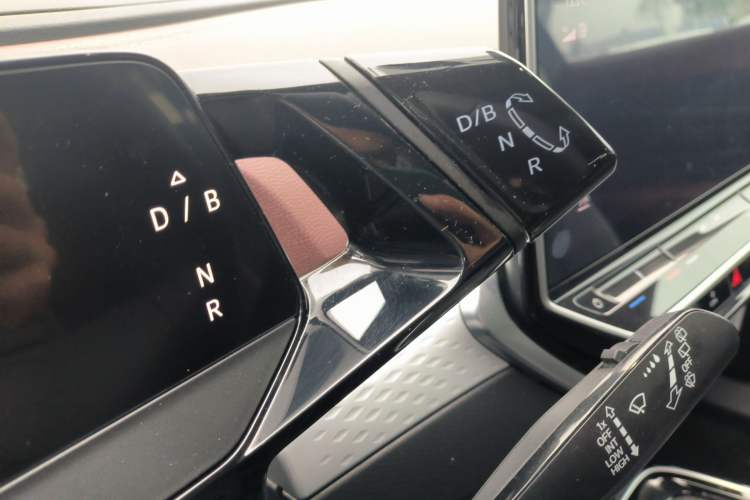 Used Volkswagen ID.6 X 2022 Smart Enjoyment Long-Range Edition
