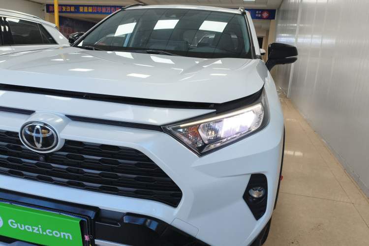 Used Toyota RAV4 2020 2.0L CVT Two-Wheel Drive Fashion PLUS Edition