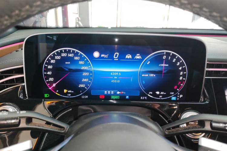 Used Mercedes-Benz E-Class New Energy 2024 E 350 e L Plug-in Hybrid Sedan
