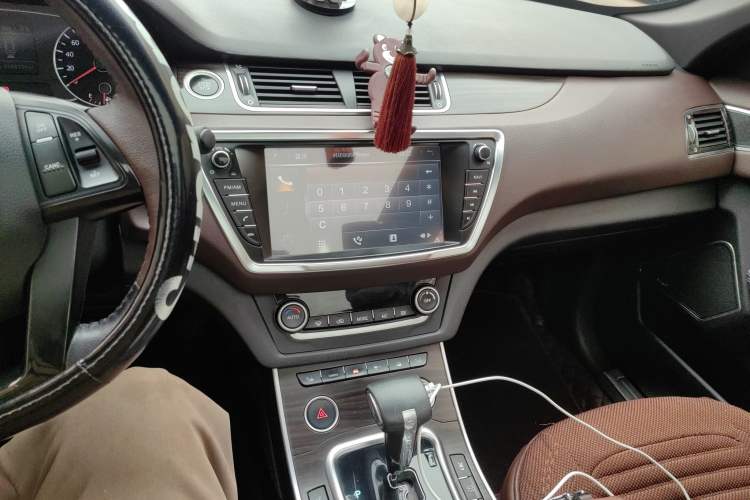 Used Land X7 2016 2.0T Panoramic Prestige Edition