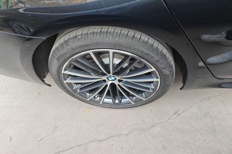 Used BMW 5 Series 2022 Restyled 530Li Leading Edition M Sport Package
