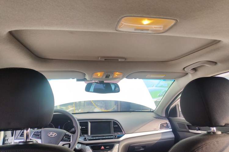 Used Hyundai Elantra 2016 1.6L Automatic ZhiXuan – Elite Version
