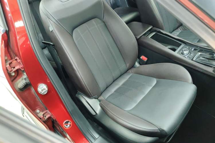 Used Mazda CX-4 2016 2.0L Automatic 2WD Blue Sky Luxury Edition
