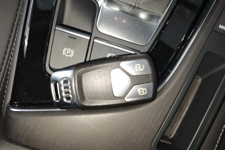 Used Audi A4L 2024 40 TFSI Luxury Dynamic Edition