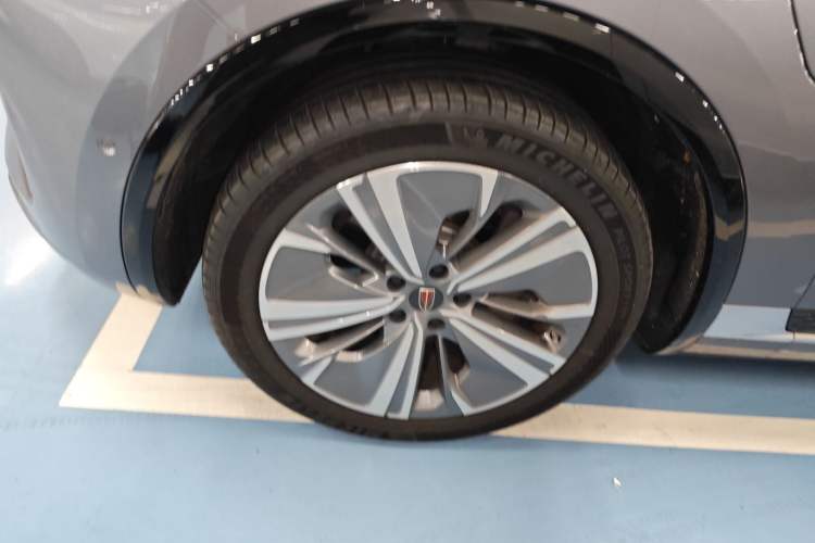 Used Hongqi E-HS9 2024 690 km Range Flagship Edition Six-Seater
