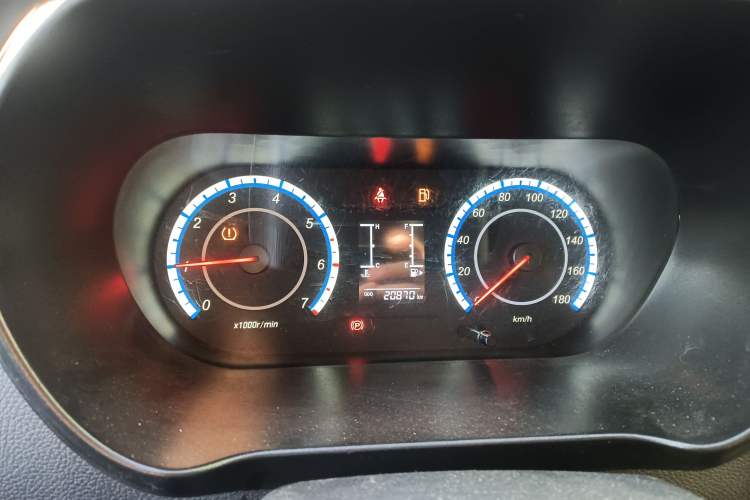 Used Chana Ruixing M60 2023 1.5L GDI Comfort-Class Passenger Vehicle 6/7 Seats
