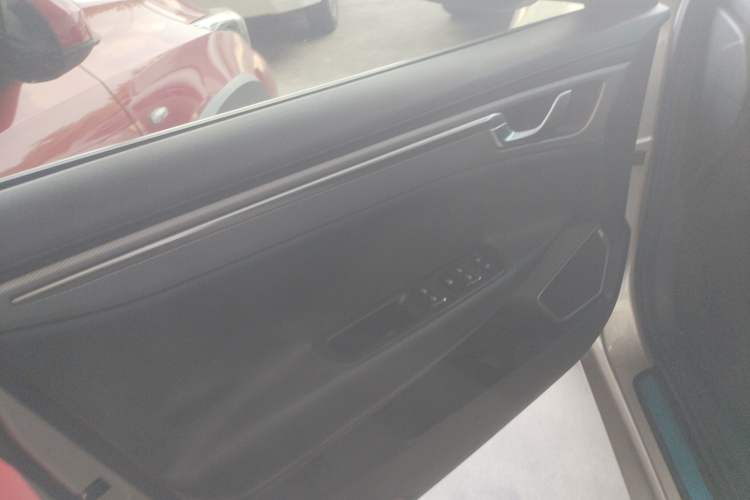 Used Geely Auto Emgrand GL 2018 1.4T DCT Elite Smart Connectivity Version