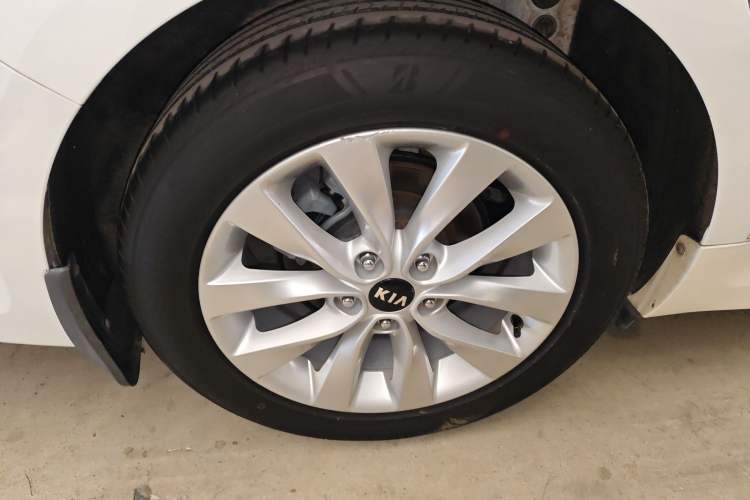 Used Kia K5 2016 1.6T Automatic LUX
