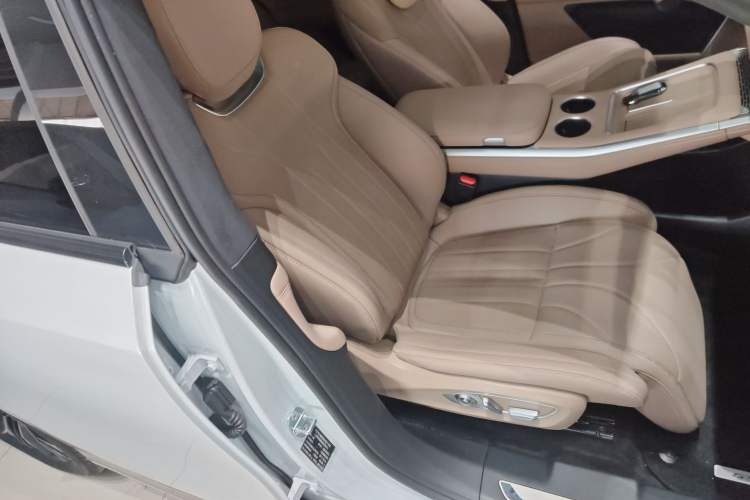 Used XPeng G9 2025 625 Long-Range Max
