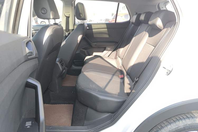 Used Volkswagen Tacqua 2023 200TSI DSG Joy-Connect Edition