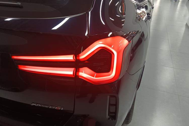 Used BMW X3 2023 xDrive25i M Sport Package
